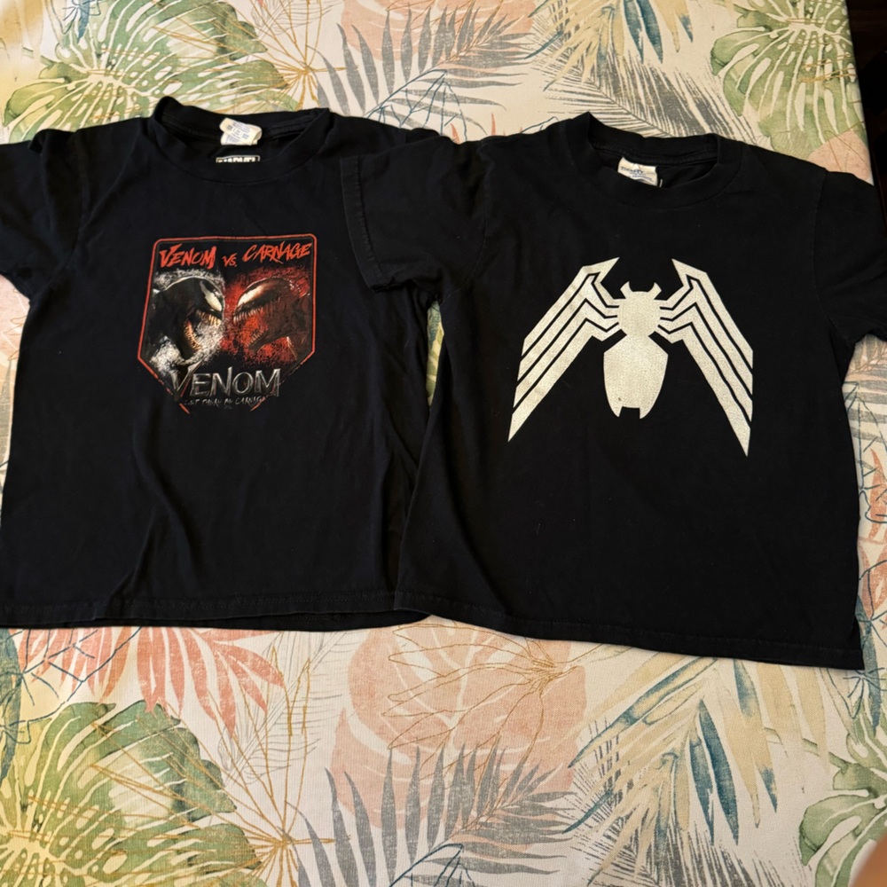 Marvel Venom and Carnage boys short sleeve t-shirts lot size kids XS
